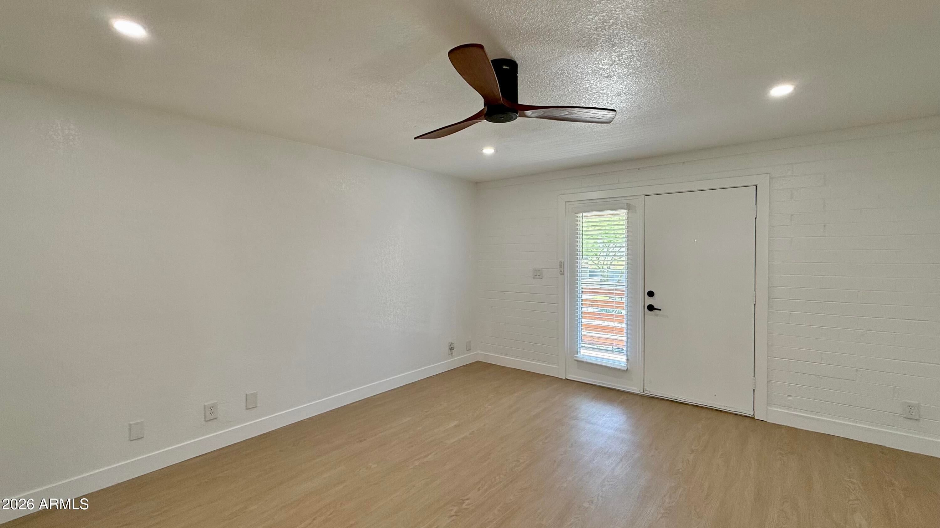 1840 W Thomas Road 21