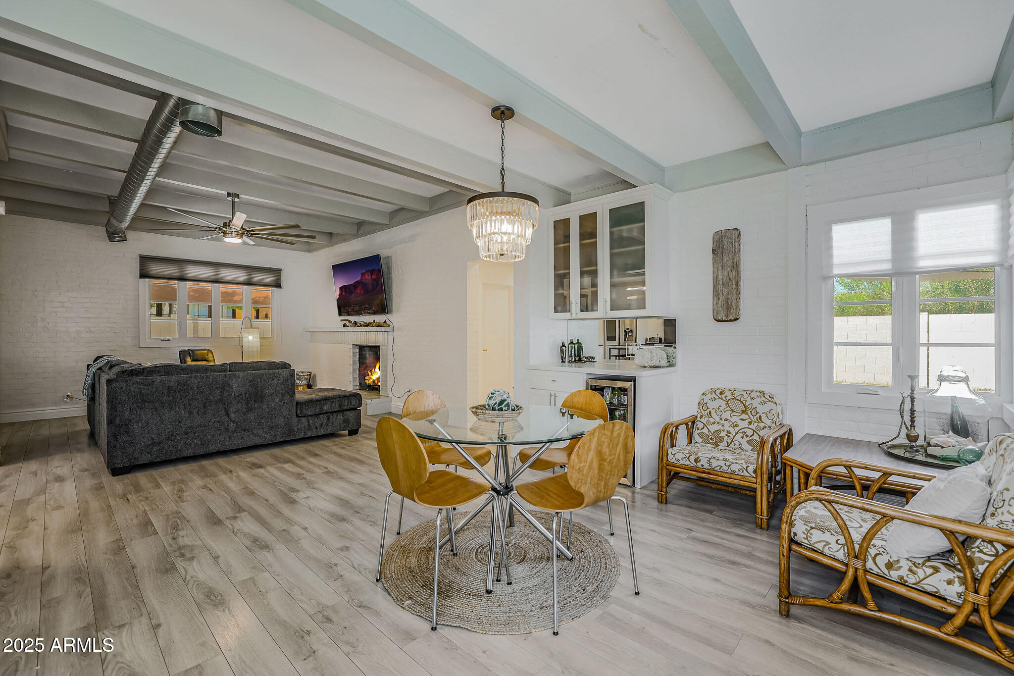 1610 W WILSHIRE Drive