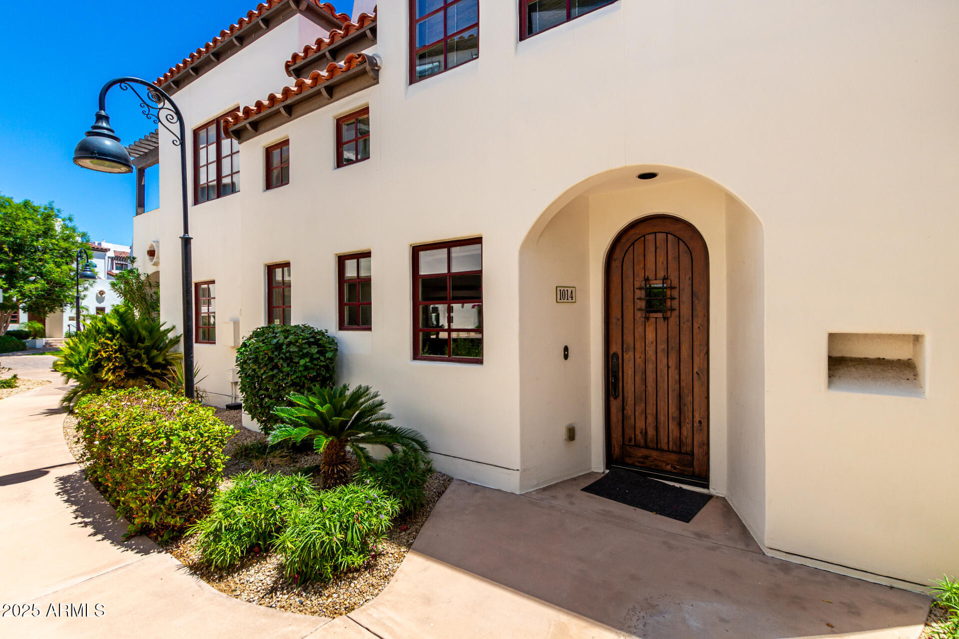 8333 E VIA PASEO DEL NORTE -- 1014