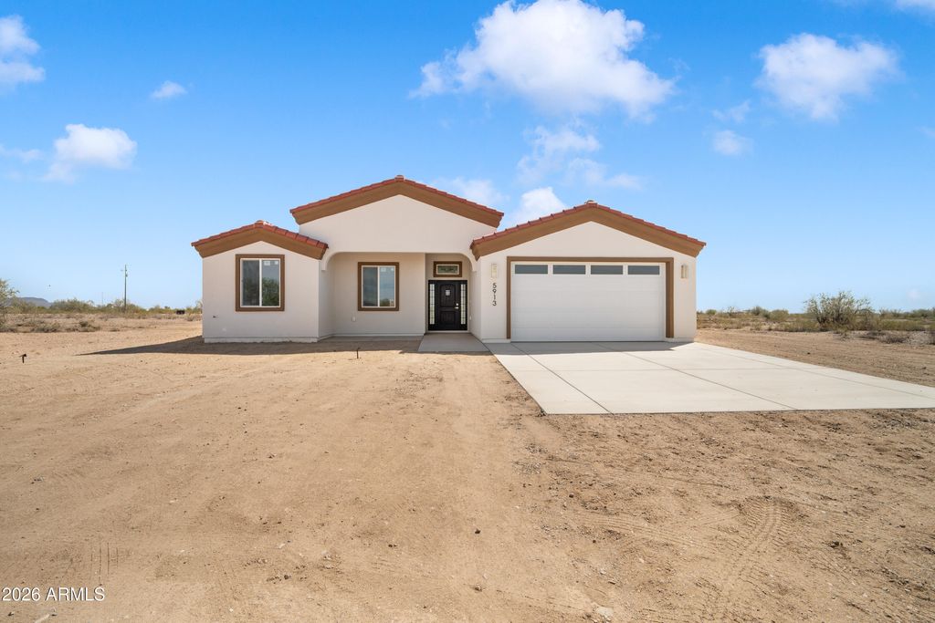 Photo of 5913 N 425th Avenue, Tonopah, AZ 85354 (MLS # 7003884)