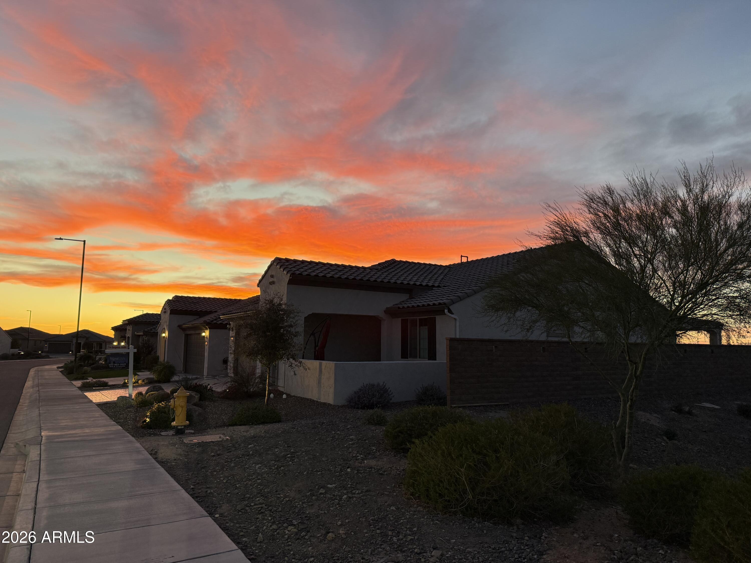 26794 W KERRY Lane W