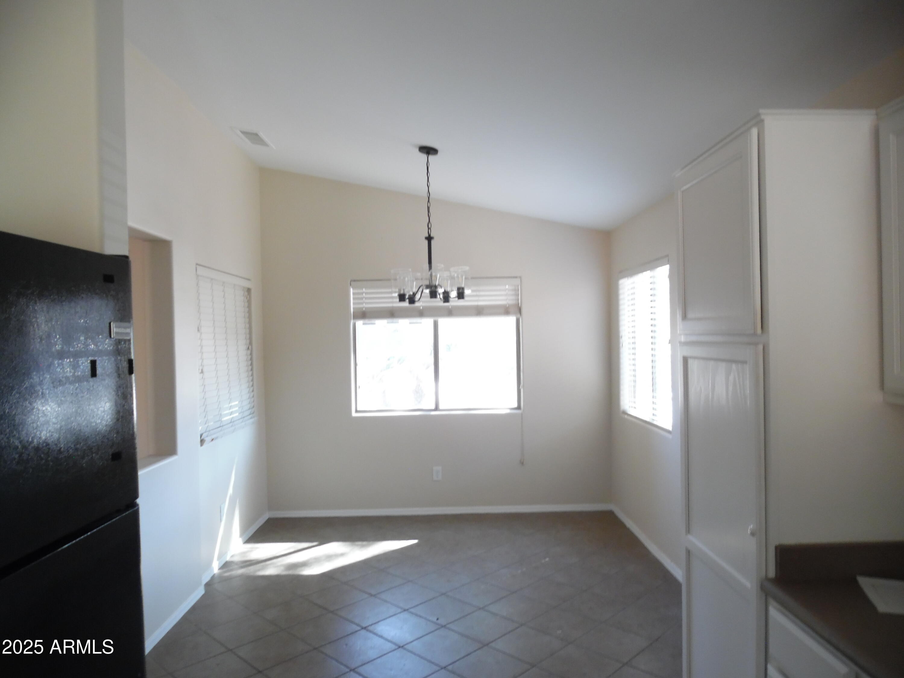 25850 W ST CATHERINE Avenue