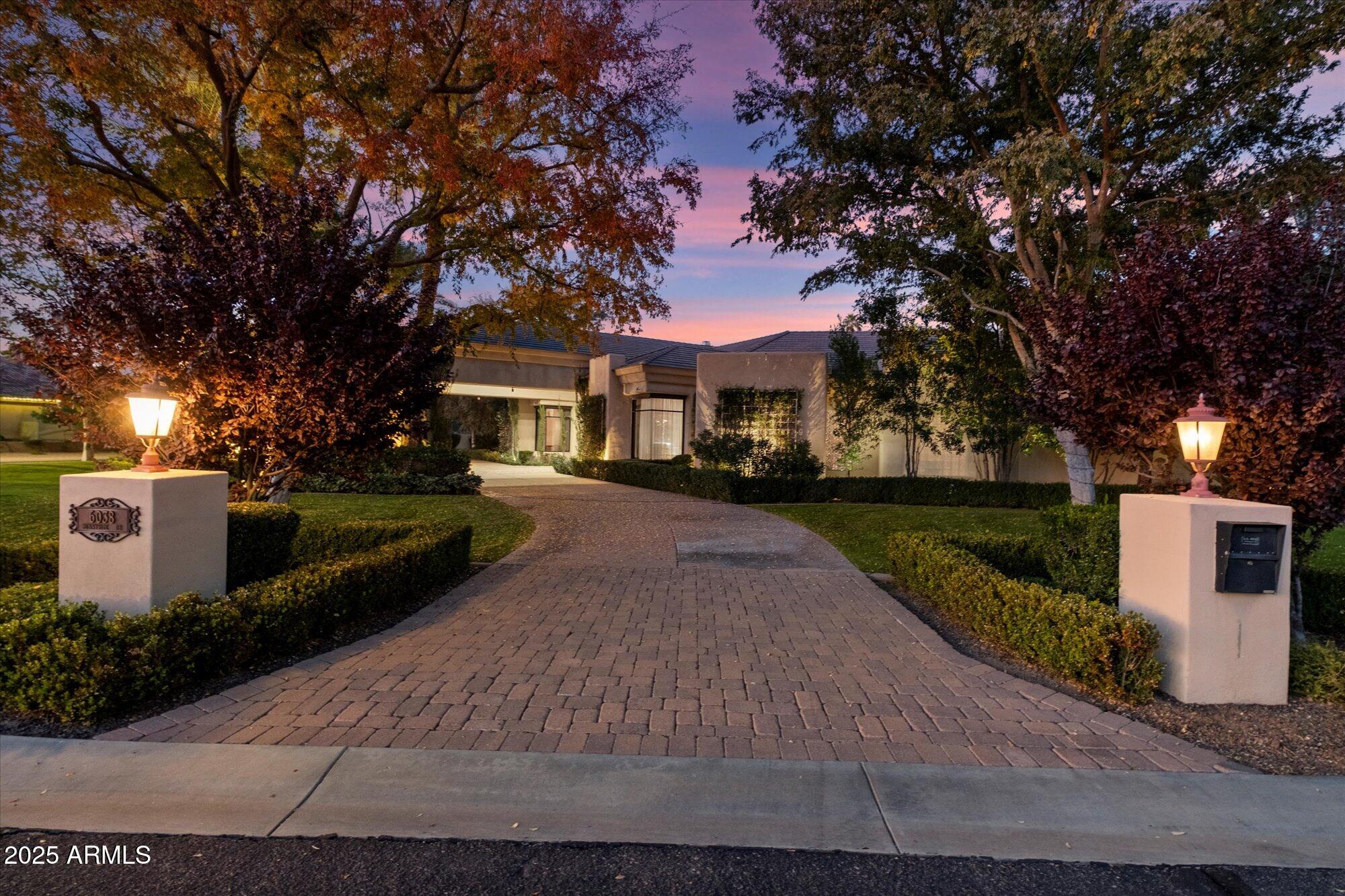 6038 E SUNNYSIDE Drive