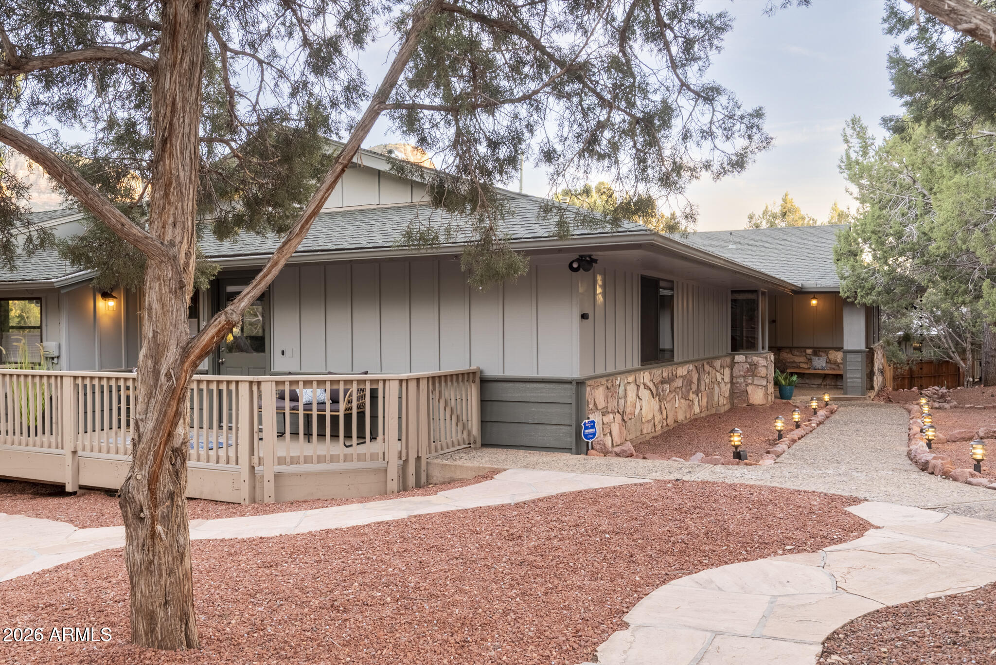 141 S BOWSTRING Drive