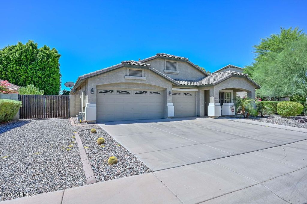 Photo of 11225 W Cambridge Avenue, Avondale, AZ 85392 (MLS # 7049499)