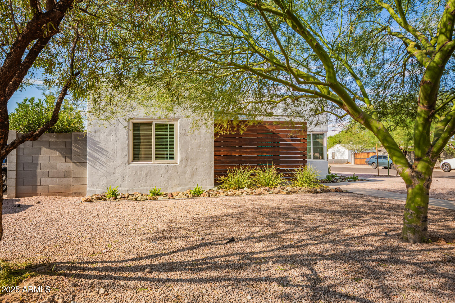 1346 E PALM Lane