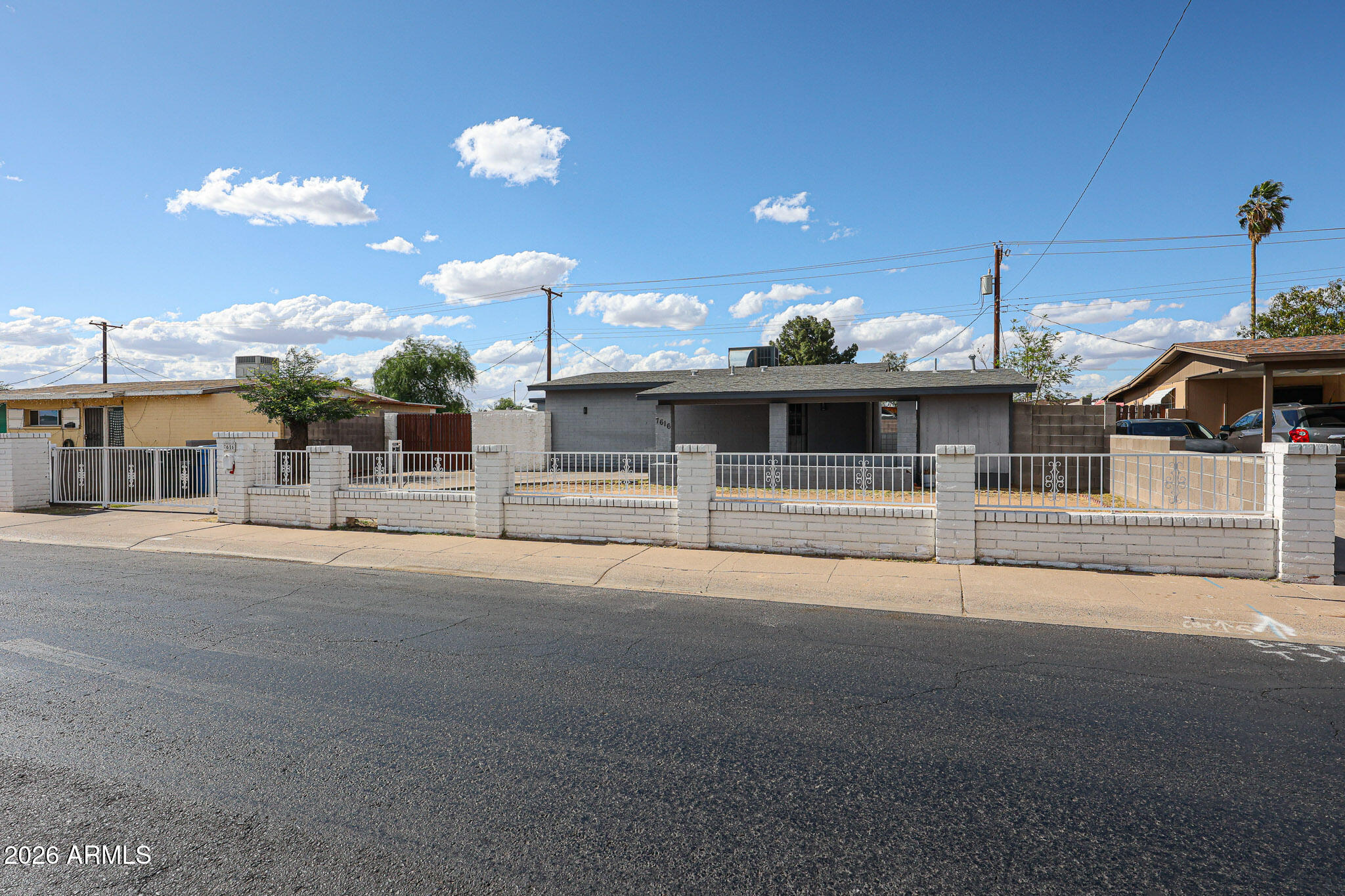 7616 W MITCHELL Drive