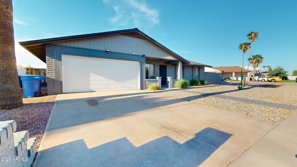 Photo of 1408 W El Monte Place, Chandler, AZ 85224 (MLS # 6917398)