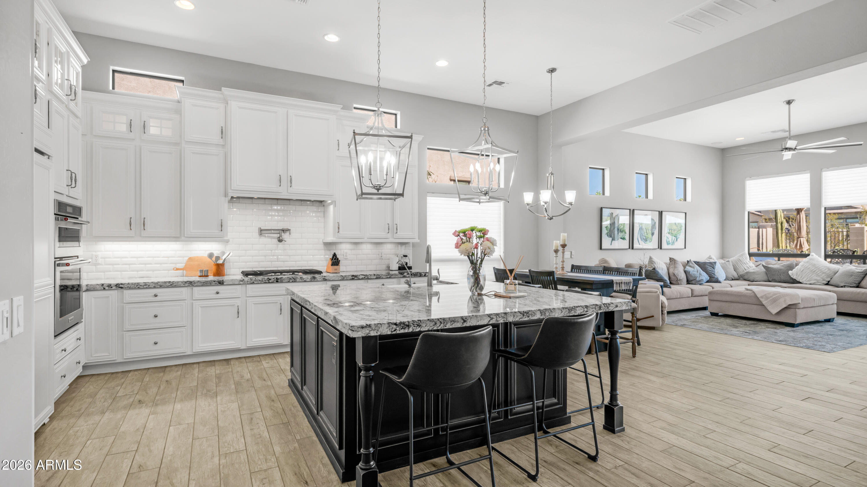 2219 N ESTATES Circle