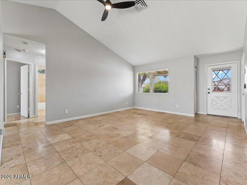 7522 W HIGHLAND Avenue
