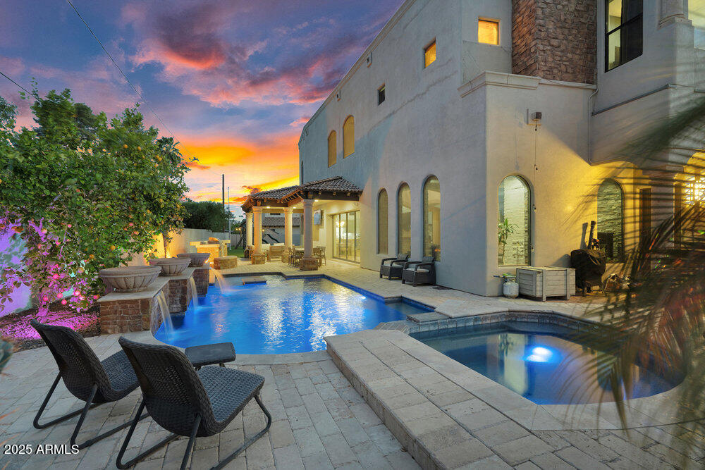 3675 N 59TH Place