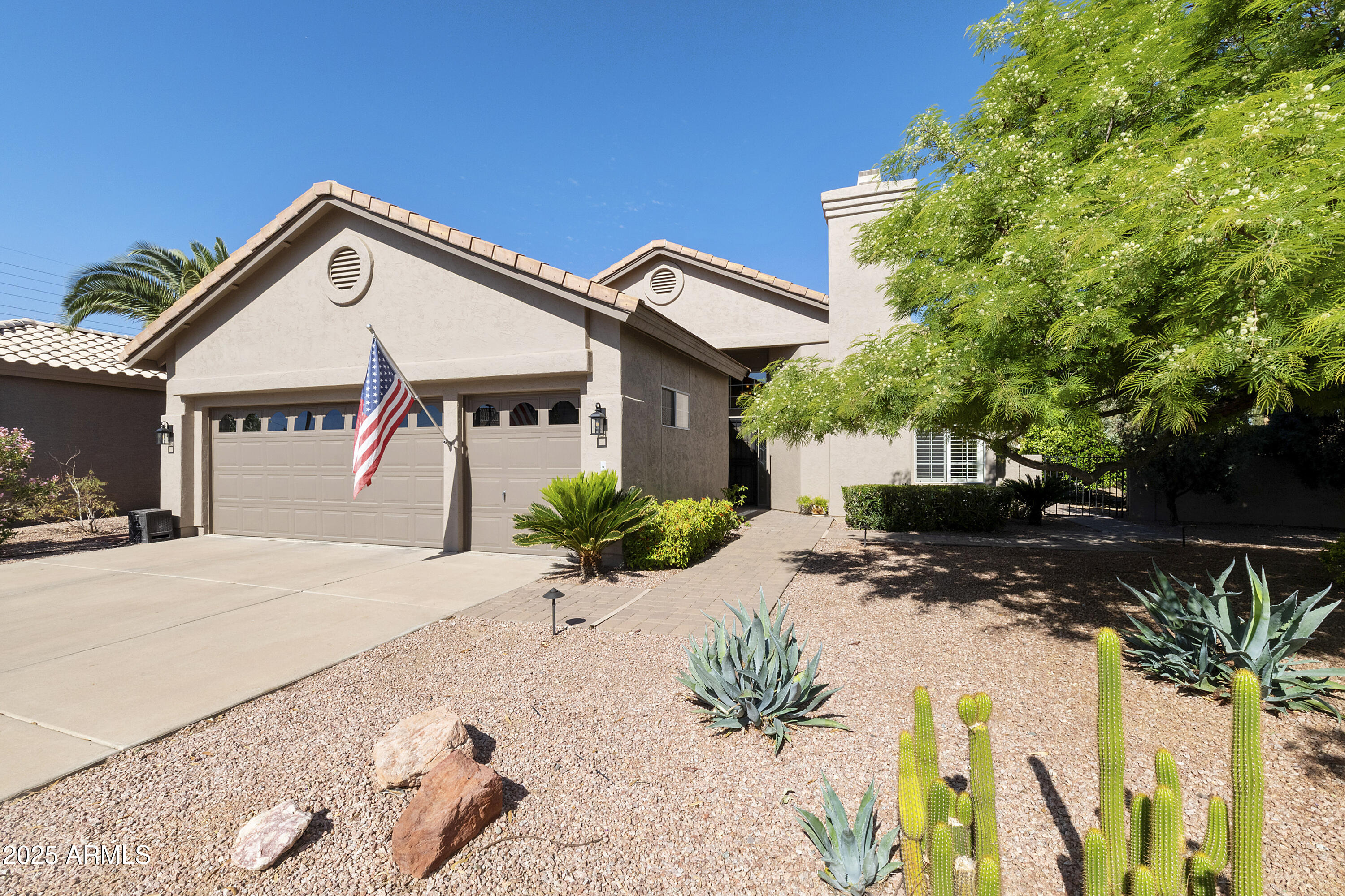 25042 S HOLLYGREEN Drive