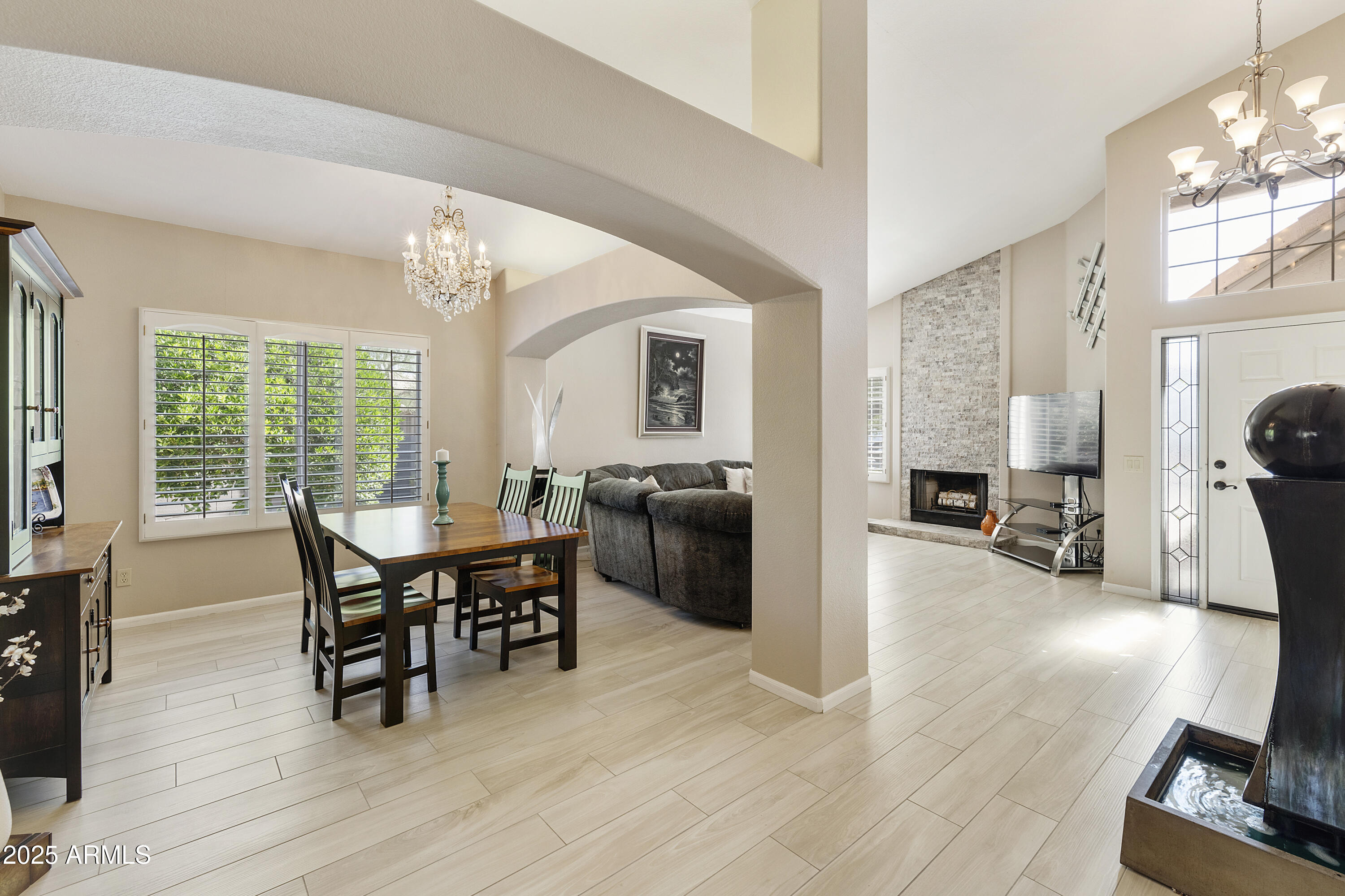 25042 S HOLLYGREEN Drive
