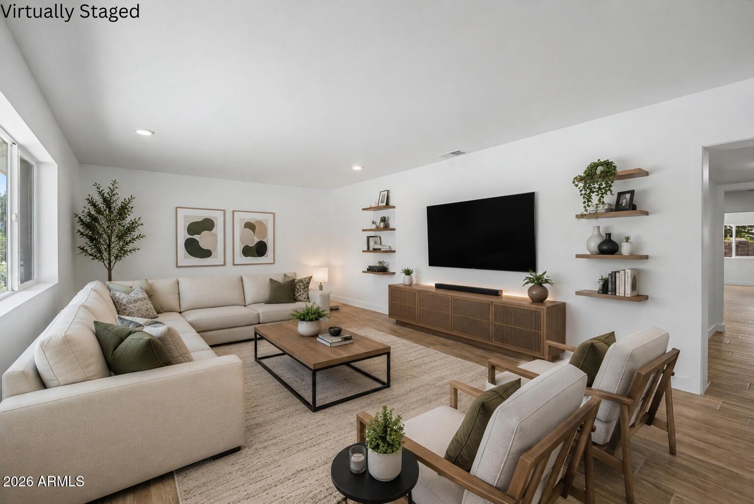 315 E ENCANTO Drive
