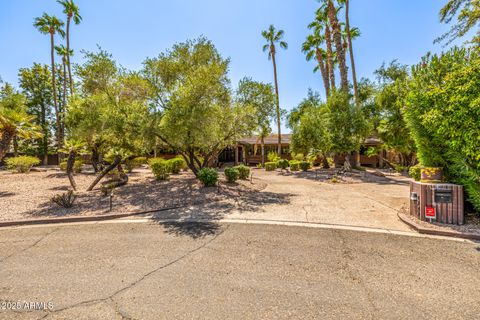 8424 N GOLF Drive Paradise Valley AZ 85253