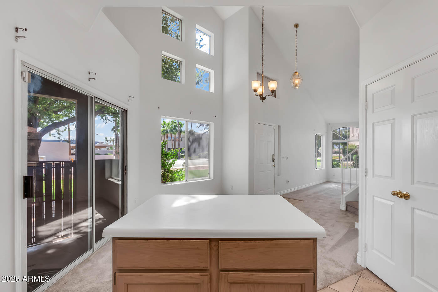 500 N ROOSEVELT Avenue 40