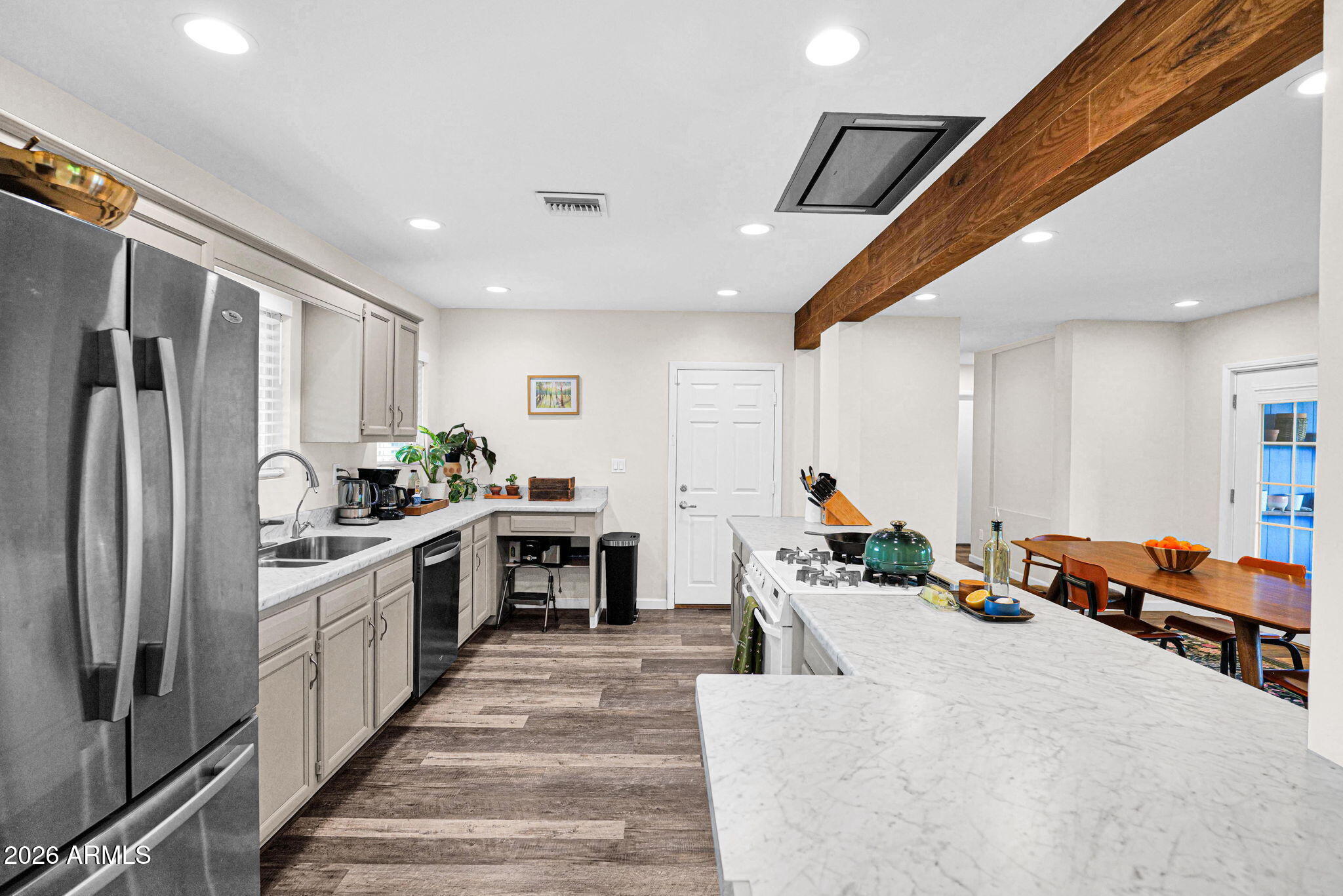 1612 W OCOTILLO Road