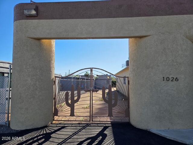 1026 N COLUMBUS Boulevard