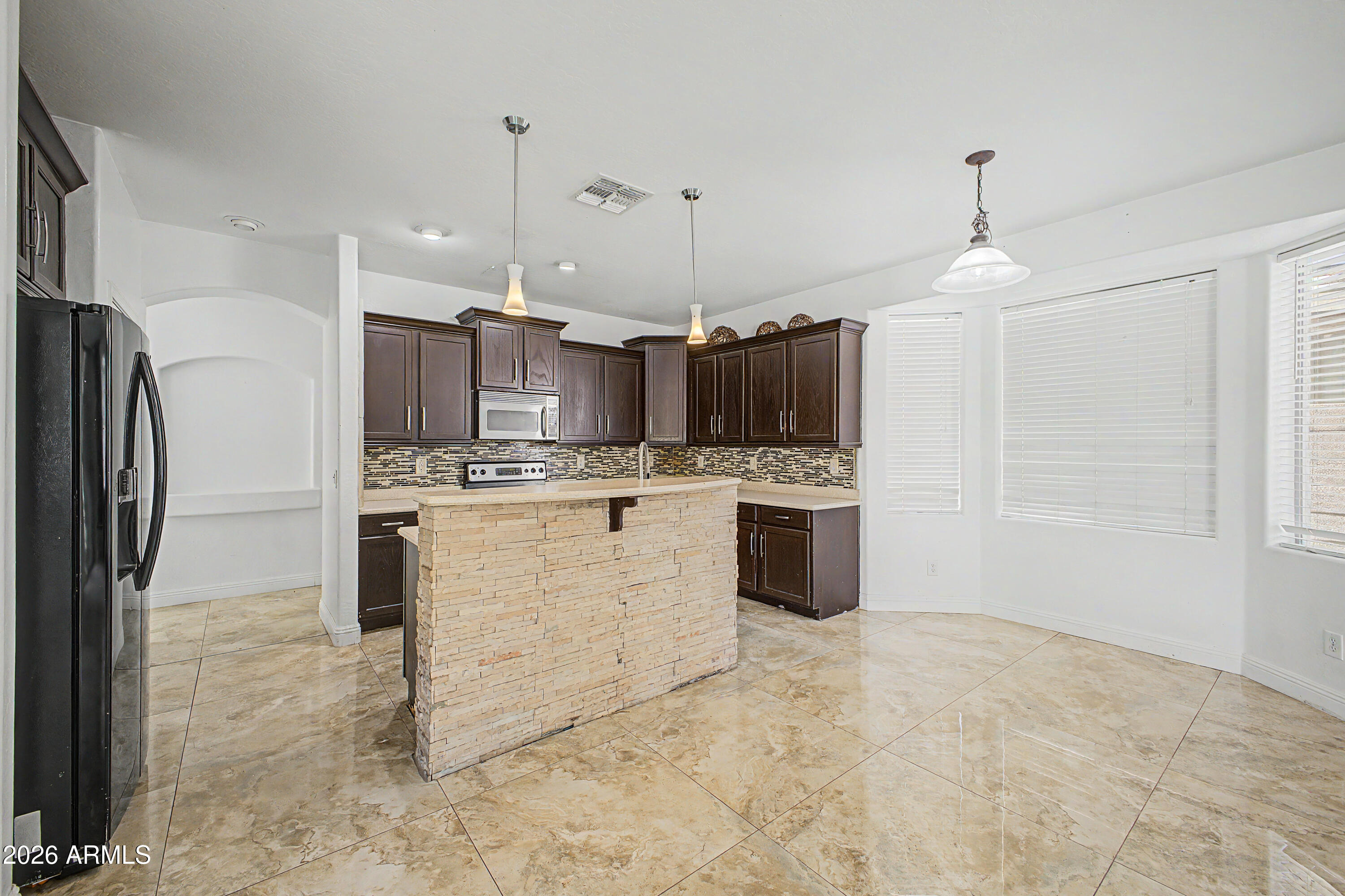 25822 W Magnolia Street