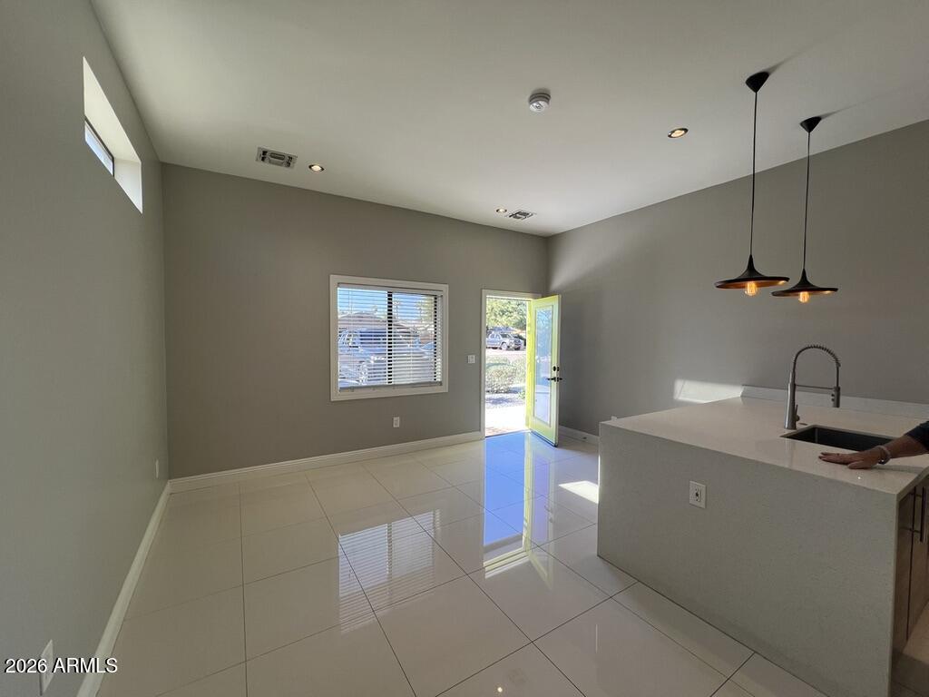 VICTOR PARK - Residential Income