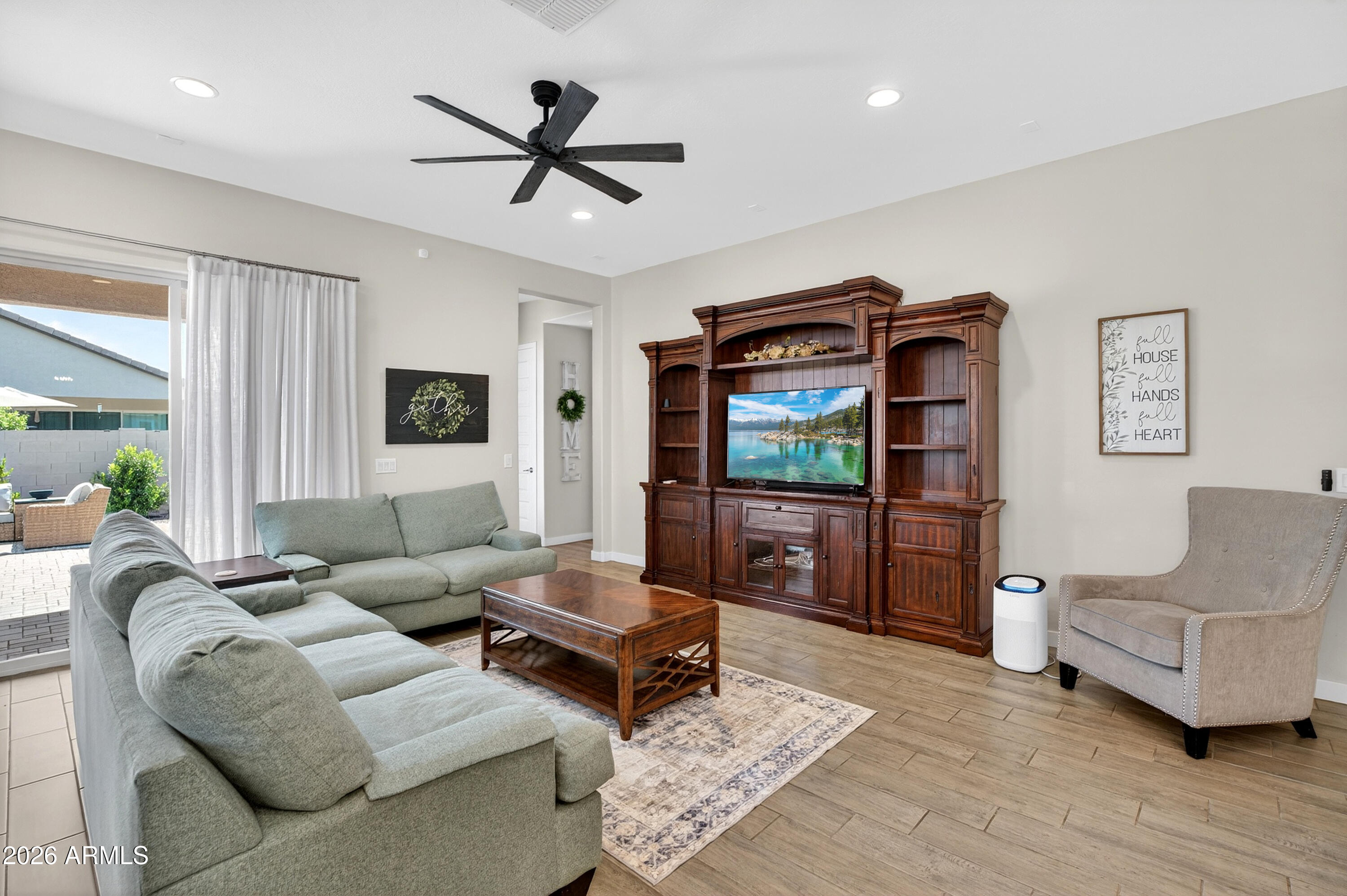BELLA VISTA FARMS - Residential