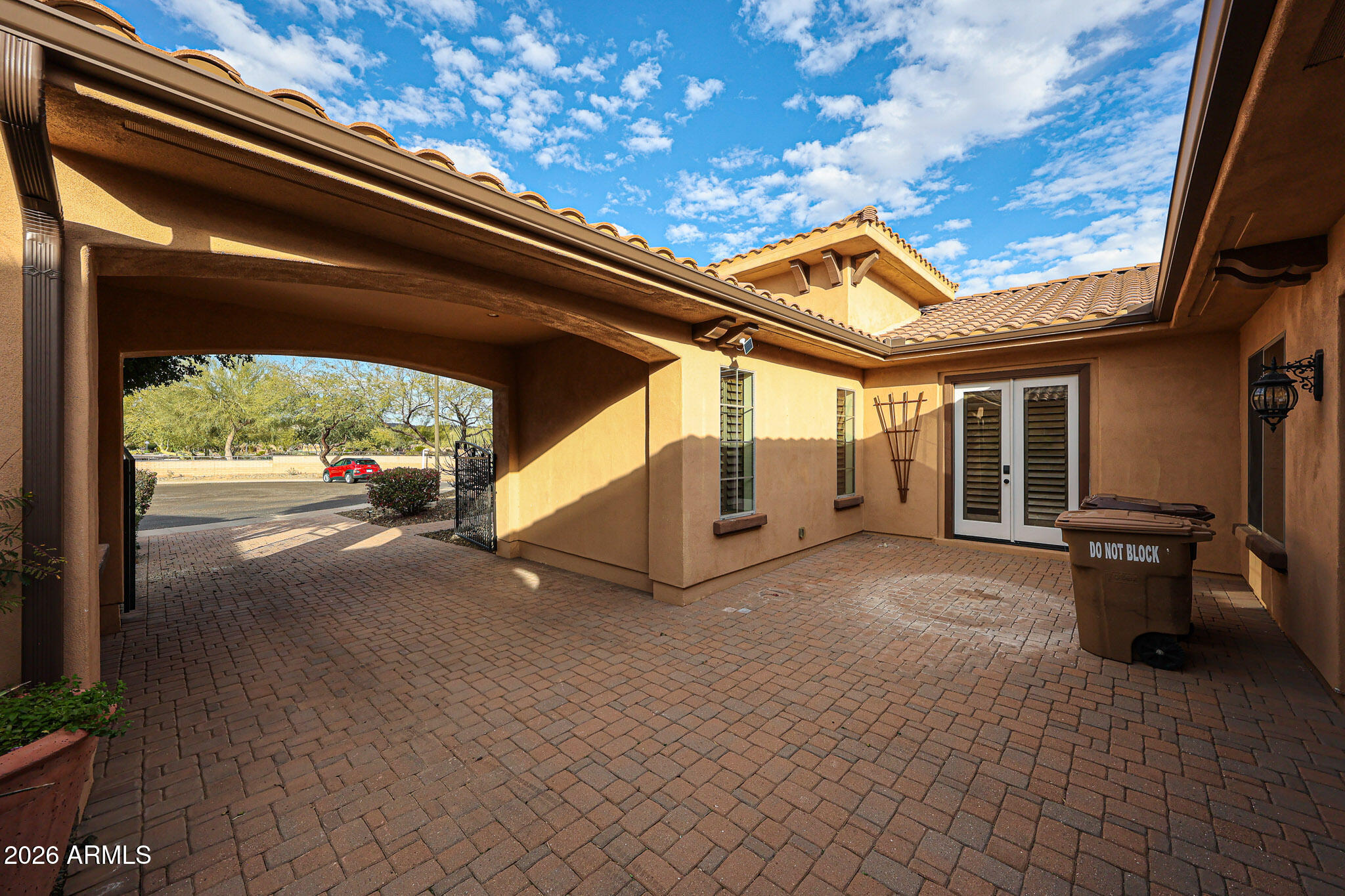 12047 W SKINNER Drive