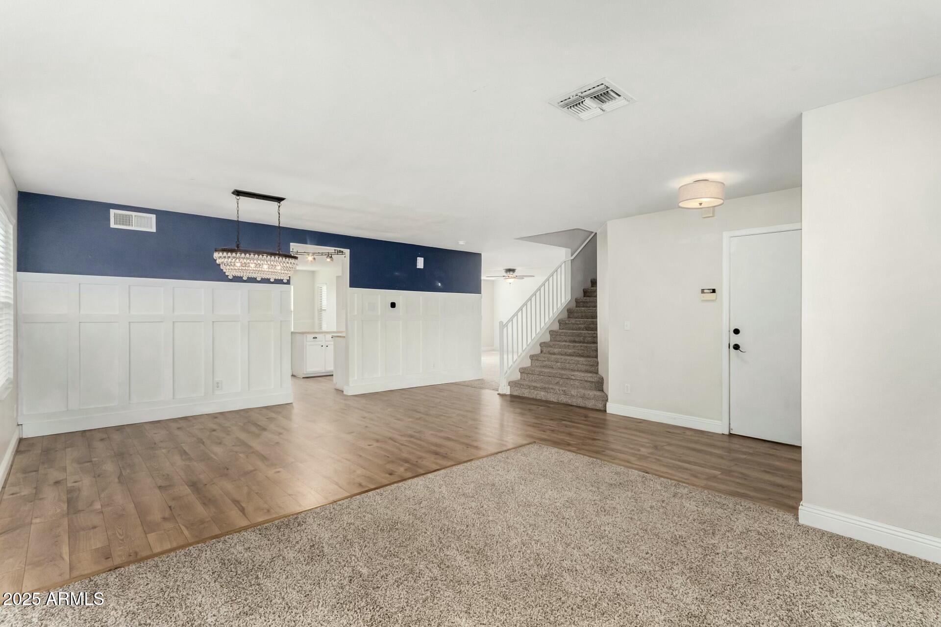 415 W MIDLAND Lane