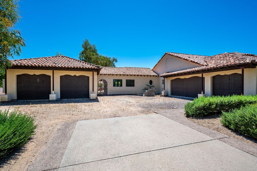 Amazing opportunity to finish your dream home! Sitting on 1.25 Acres on one of the most desirable streets in Paradise Valley, is this spectacular 10,300 SF, SINGLE LEVEL estate; complete with sweeping Mummy Mountain views. Tucked into one of the most sought after neighborhoods in PV, this home offers soaring ceilings, 5 en-suite bedrooms, office, theatre, game room, teen room/flex space, craft room, exercise room, & 5 car garage. The estate is finished at the drywall stage and the only thing left to do is select your finishes & make this estate your home. Located in the coveted three C's school district, this estate is just minutes from world class resorts, fine dining, shopping, hiking trails, golf & Sky Harbor Airport.