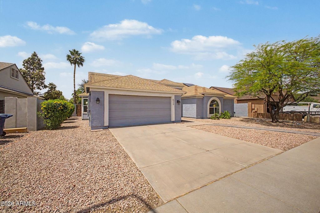 Photo of 620 S Kenwood Lane, Chandler, AZ 85226 (MLS # 7018685)