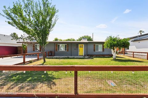 Photo of 6814 N 14th Street, Phoenix, AZ 85014 (MLS # 6864067)
