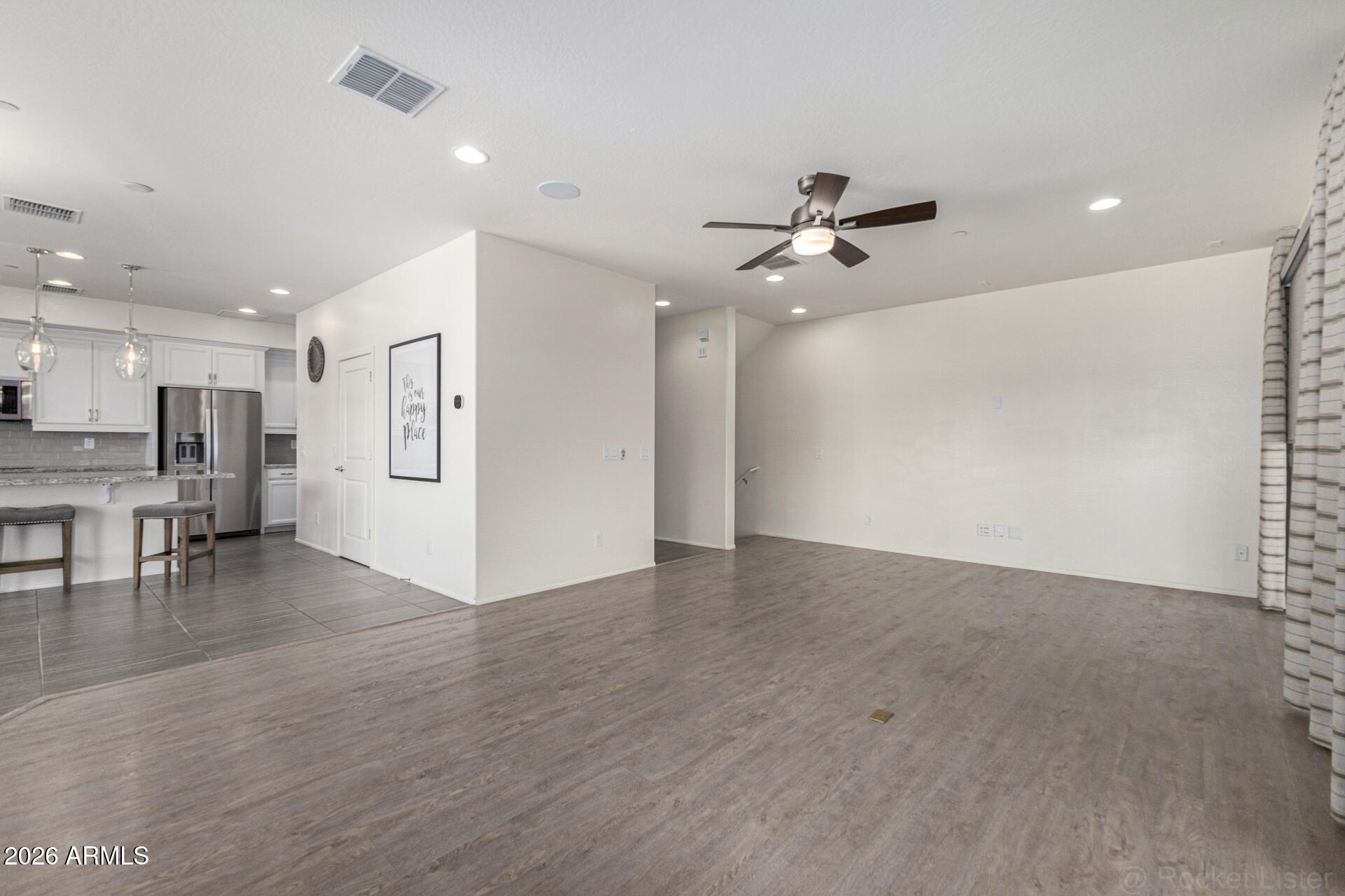 1250 N ABBEY Lane 209