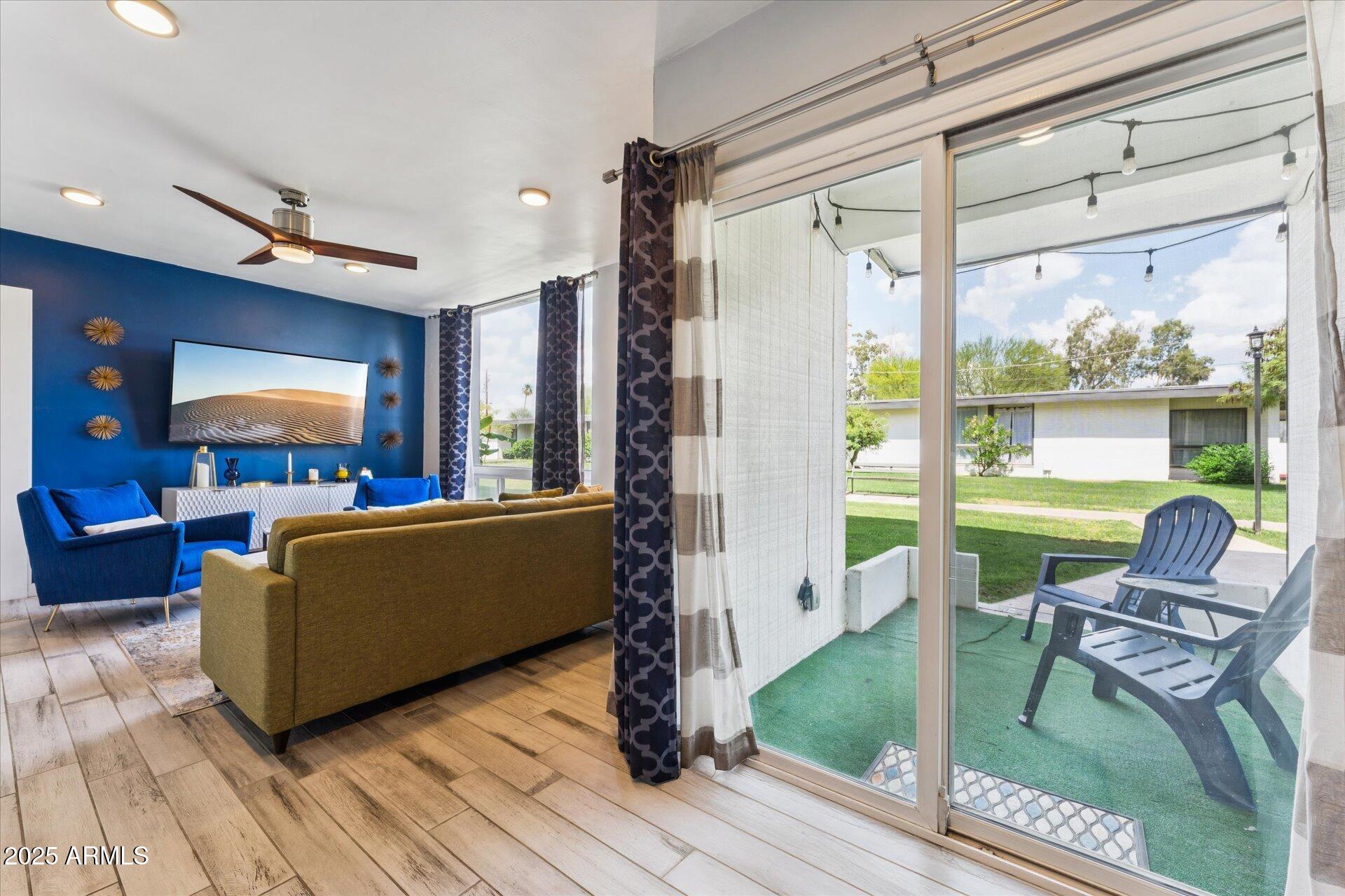 3242 E CAMELBACK Road 105