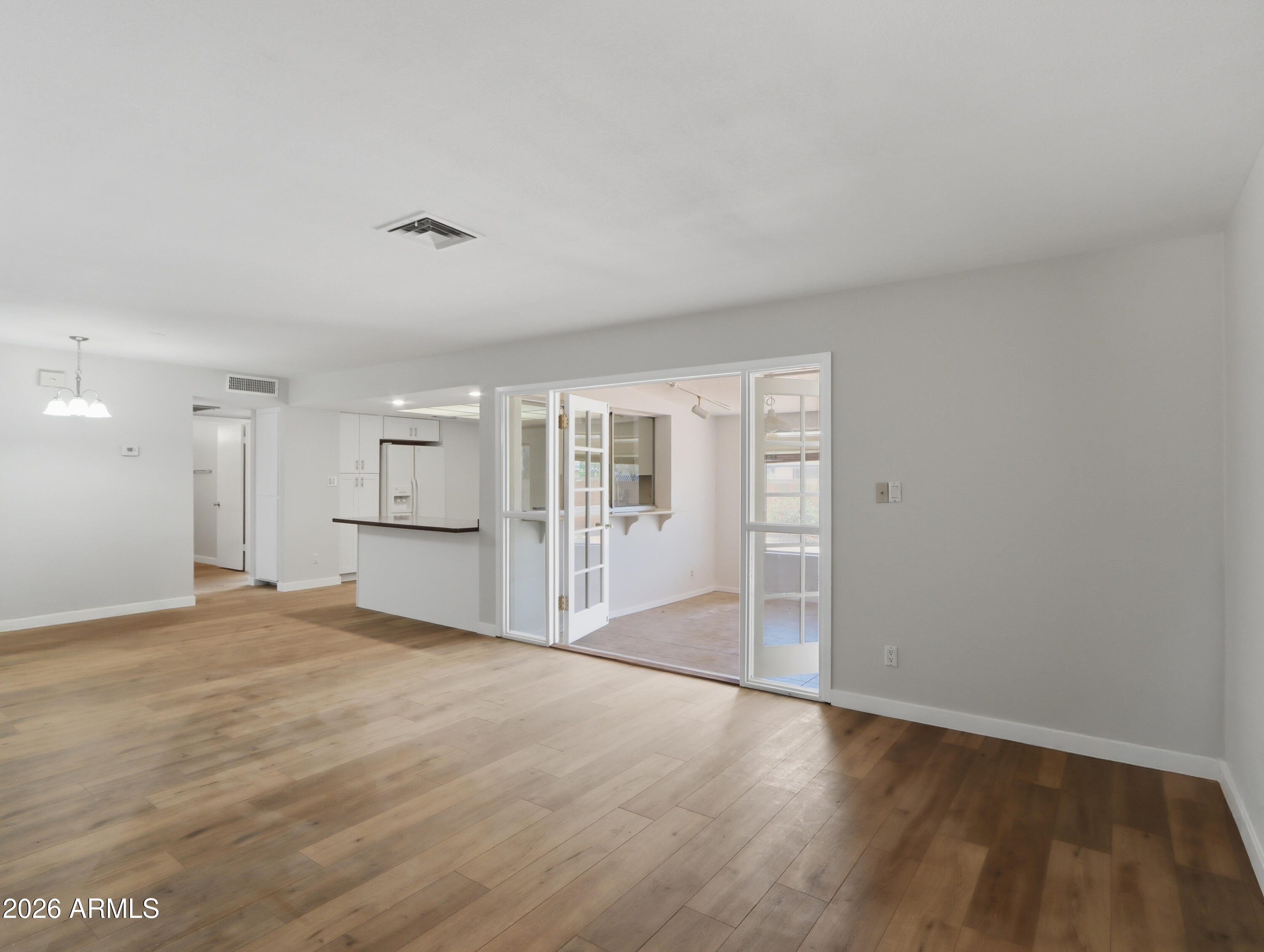 2949 W CACTUS WREN Drive