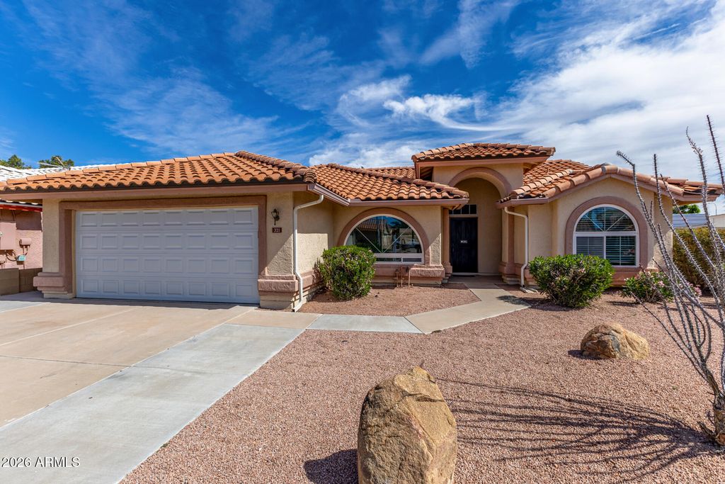 Photo of 321 N Senate Street, Chandler, AZ 85225 (MLS # 6989189)