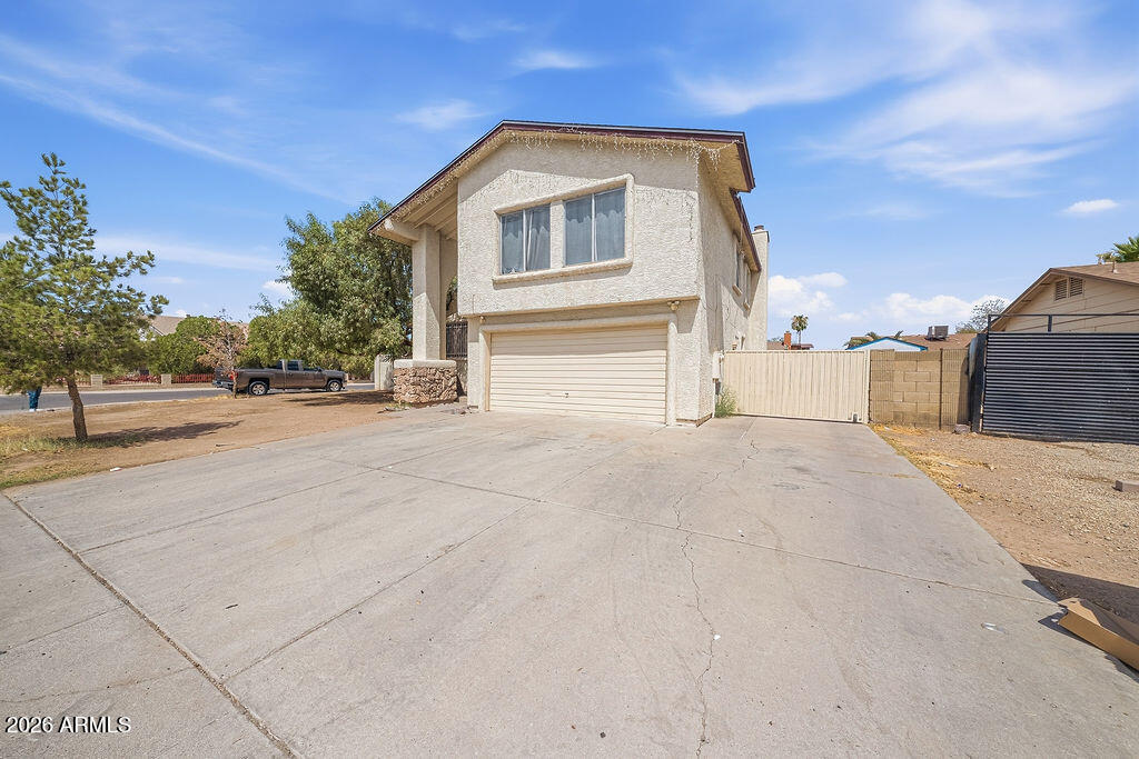 2515 N 45TH Avenue