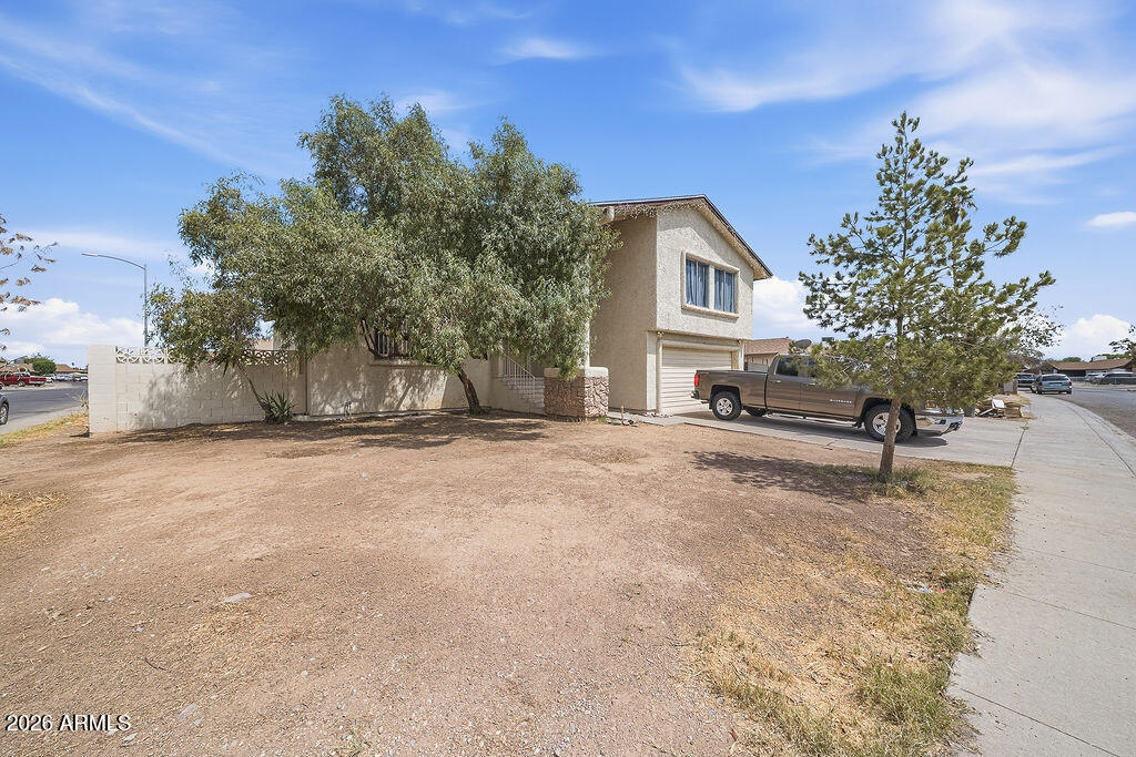 2515 N 45TH Avenue