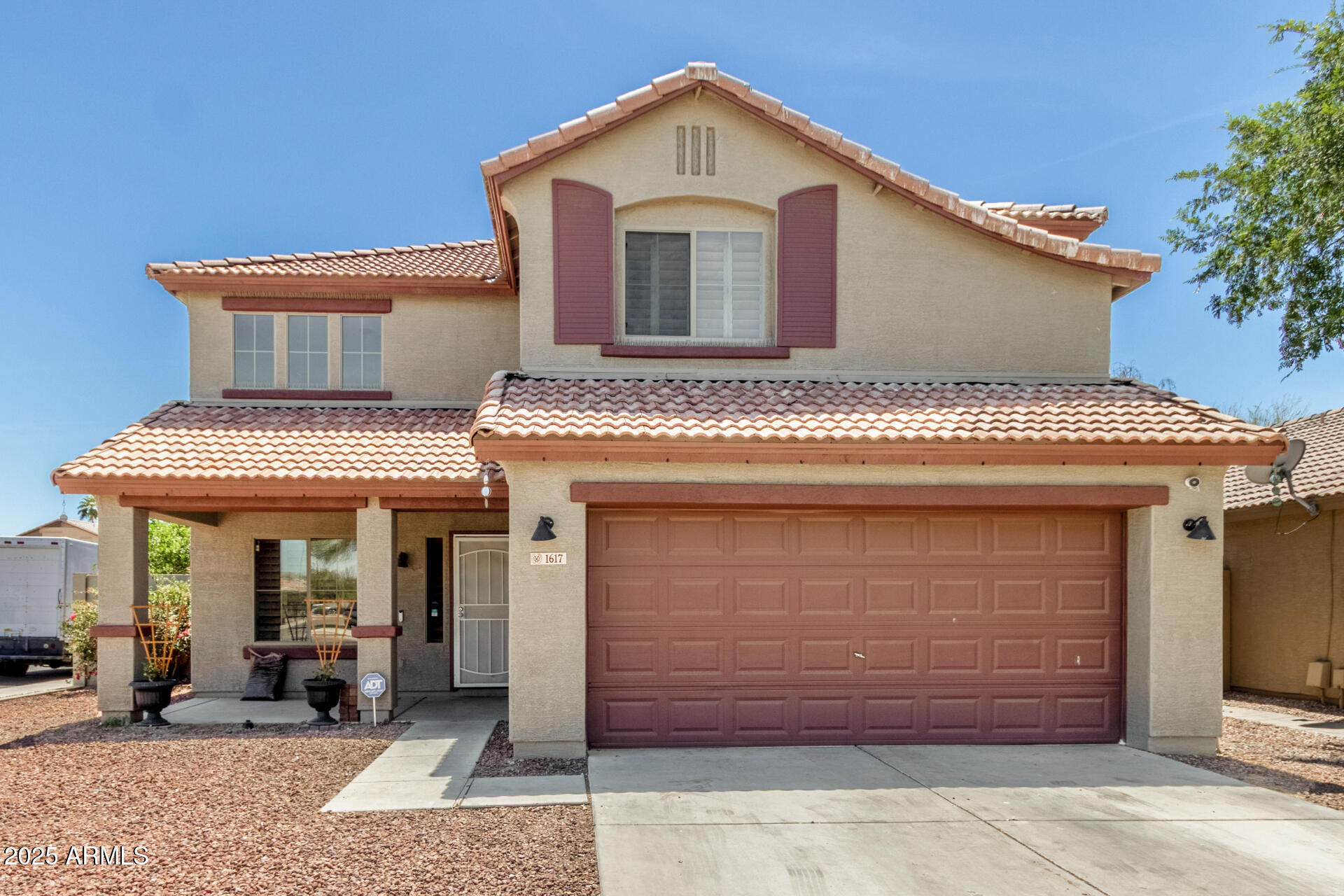 1617 W PECAN Road