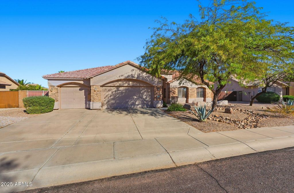 Photo of 132 E Granite Trail, Casa Grande, AZ 85122 (MLS # 6954936)