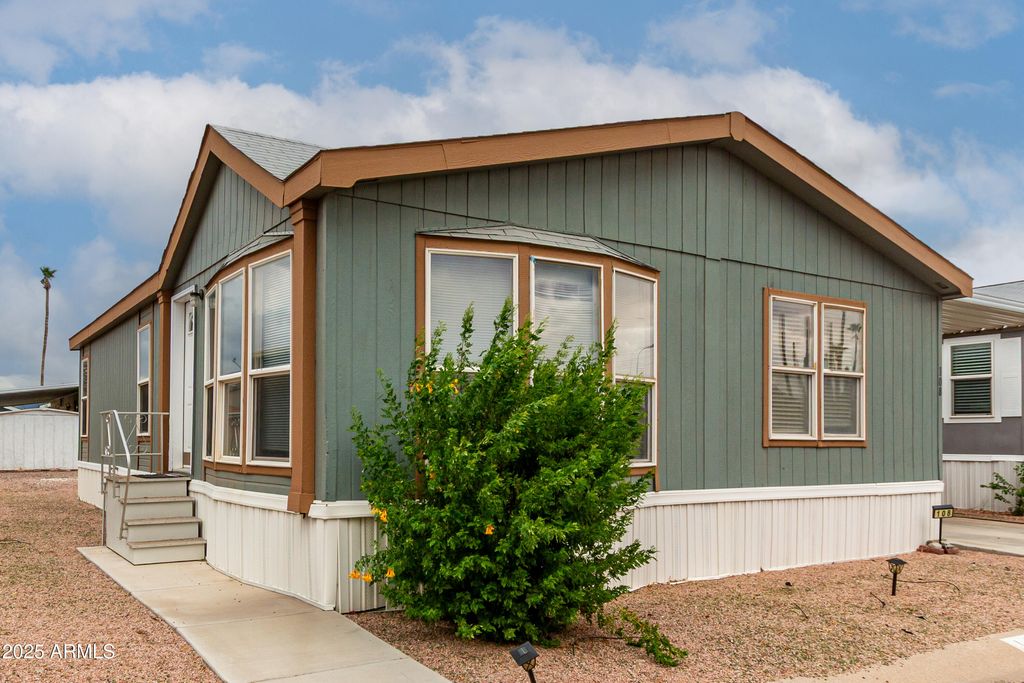 Photo of 2609 W Southern Avenue #108, Tempe, AZ 85282 (MLS # 6875266)