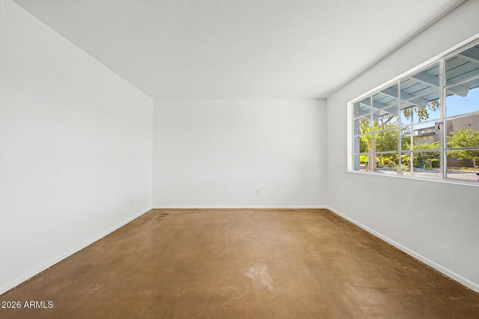 1205 W 5TH Street