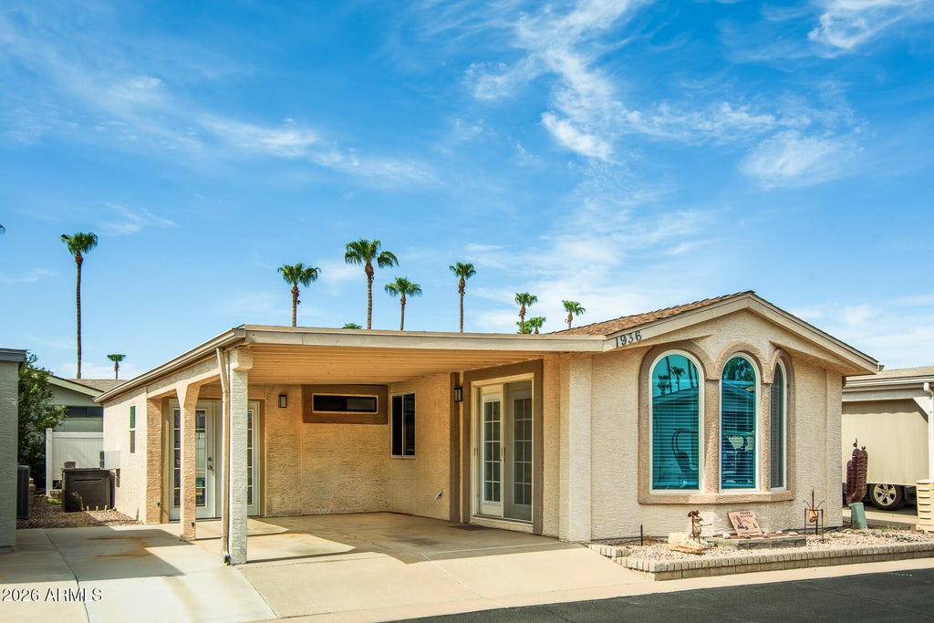 Photo of 1936 E Bellerive Drive, Chandler, AZ 85249 (MLS # 7071407)