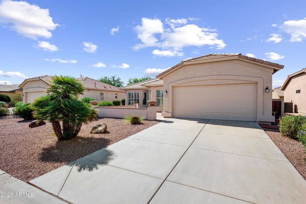 Photo of 3127 E Palm Beach Drive, Chandler, AZ 85249 (MLS # 6912853)