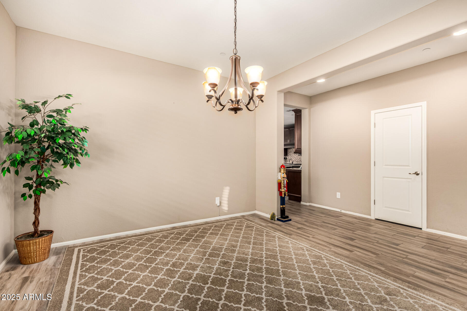 14561 W READE Avenue