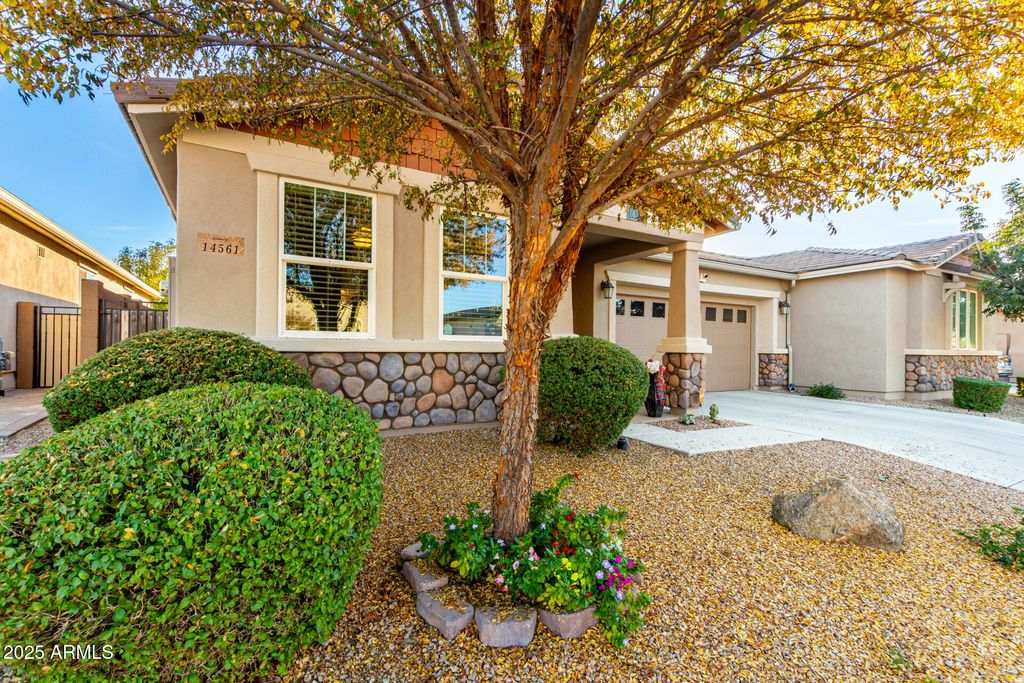 Photo of 14561 W Reade Avenue, Litchfield Park, AZ 85340 (MLS # 6949312)