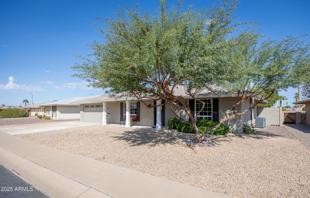 Photo of 9905 W Bright Angel Circle, Sun City, AZ 85351 (MLS # 6931347)