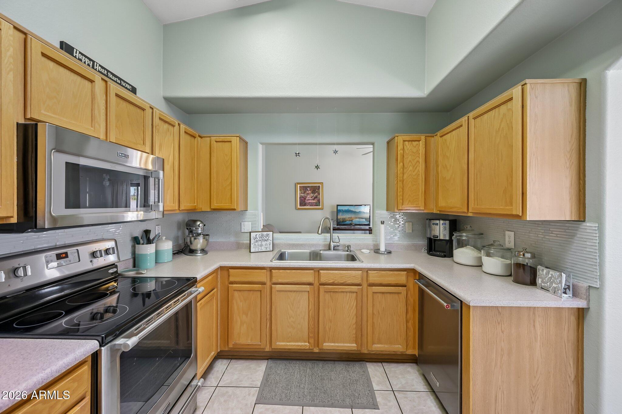 6443 W PRICKLY PEAR Trail