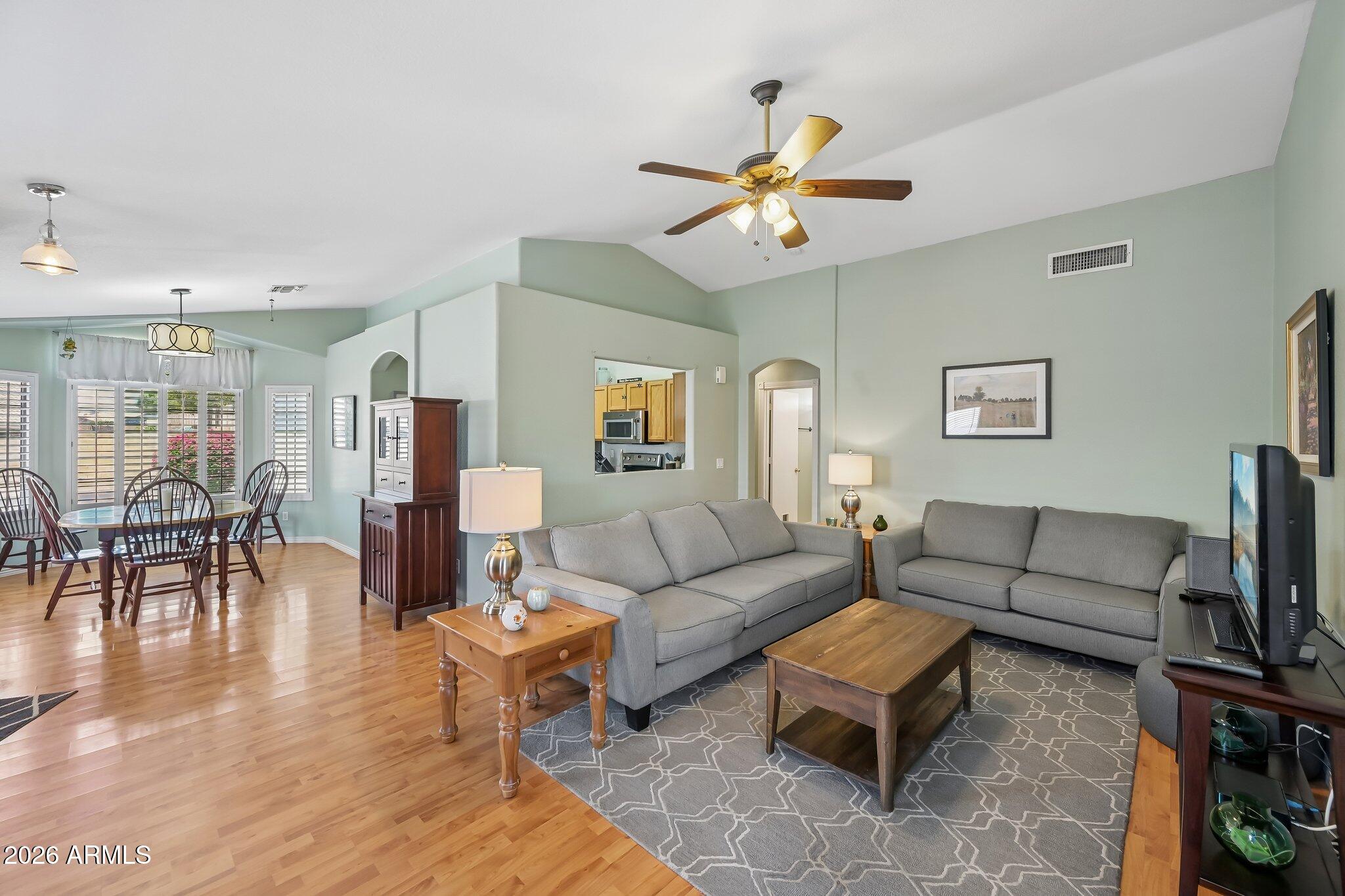 6443 W PRICKLY PEAR Trail