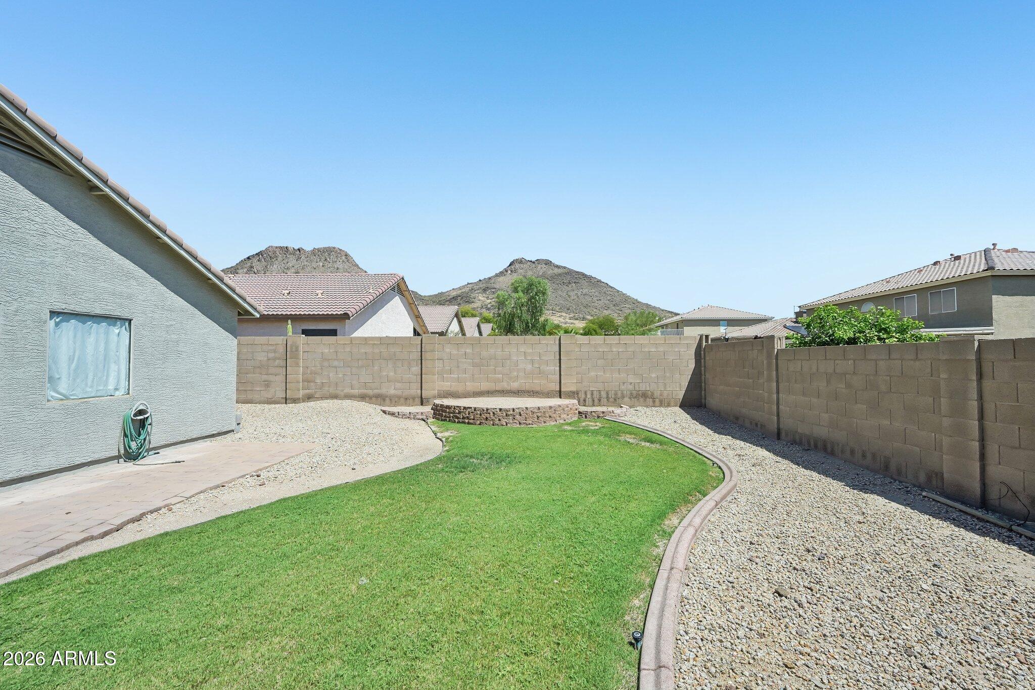 6443 W PRICKLY PEAR Trail