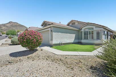 6443 W PRICKLY PEAR Trail Phoenix AZ 85083