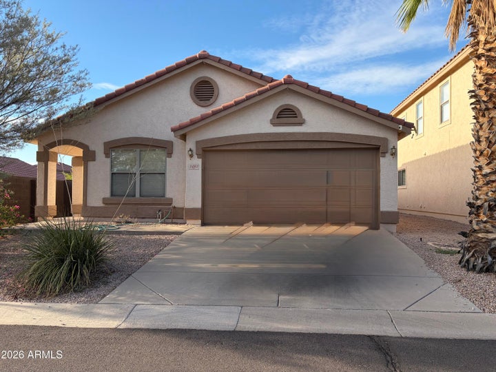 Photo 1 of 13 — 3481 S BOWMAN Road, Apache Junction, AZ 85119